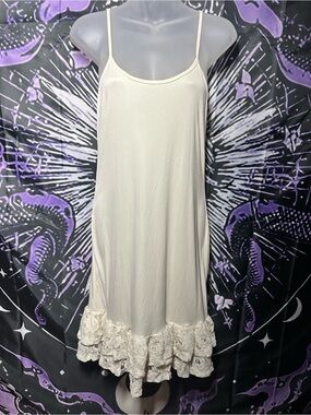 Final Touch Cream Slip with Lace Ruffle Hem